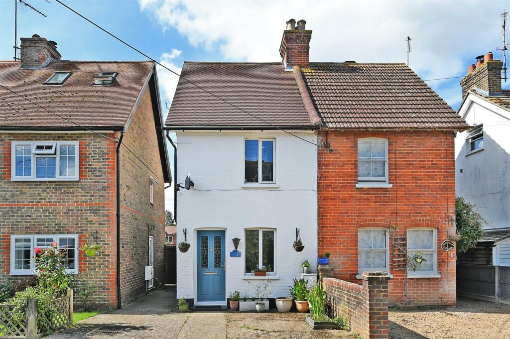 2 bedroom semidetached house for sale in South Street, Partridge Green