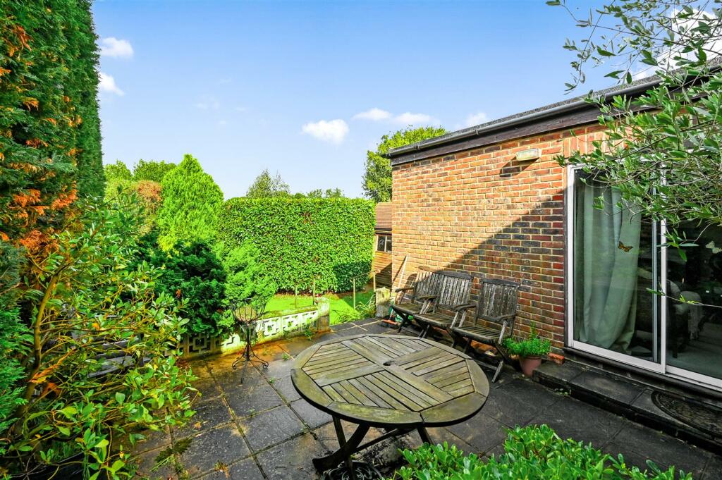Additional property image - London Road, Henfield