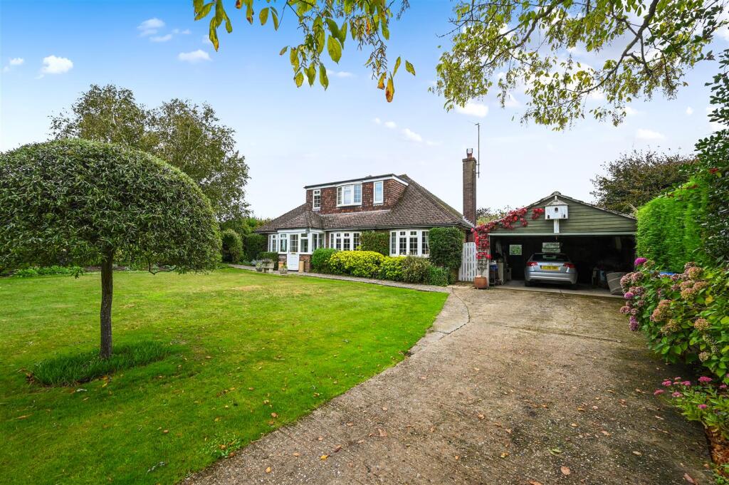 Main image of property: Henfield Common North, Henfield