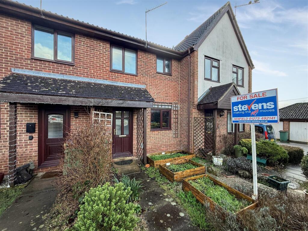 Main image of property: Oakapple Close, Cowfold