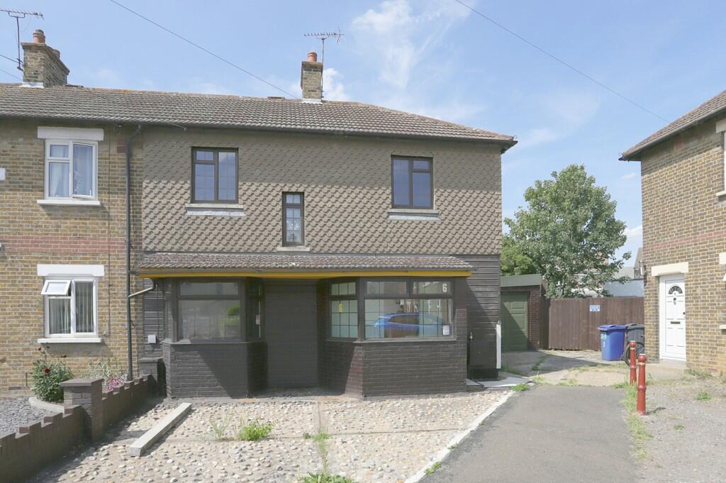 Main image of property: Lisle Place, Grays