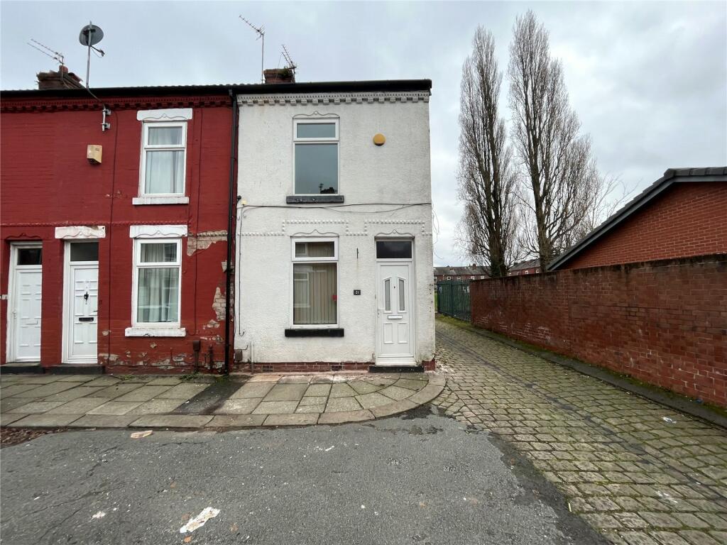 2 bedroom end of terrace house for rent in Winifred Street, Eccles, Manchester, M30