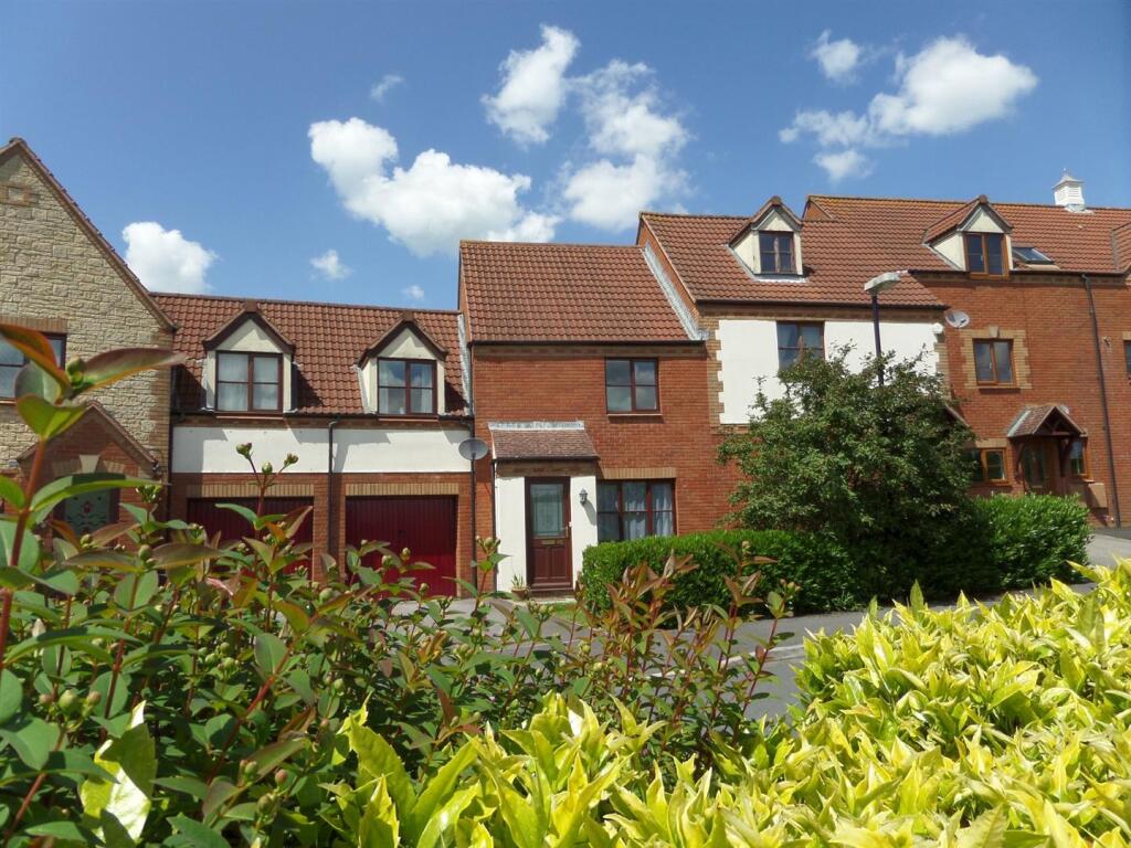 Main image of property: Standen Way, St Andrews Ridge