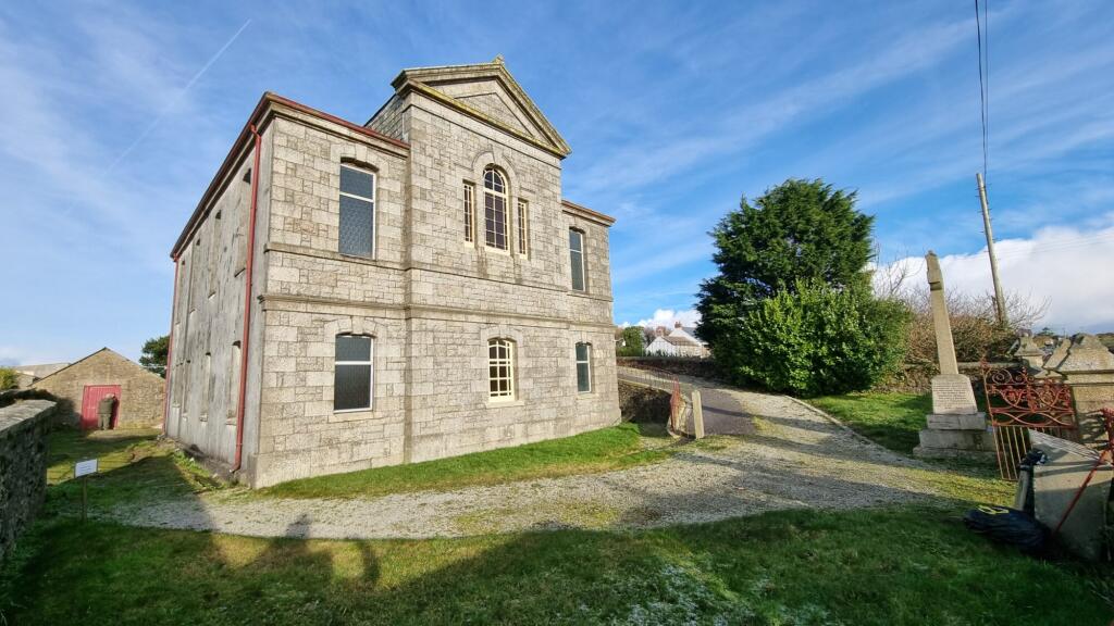 Main image of property: Edgcumbe, Penryn