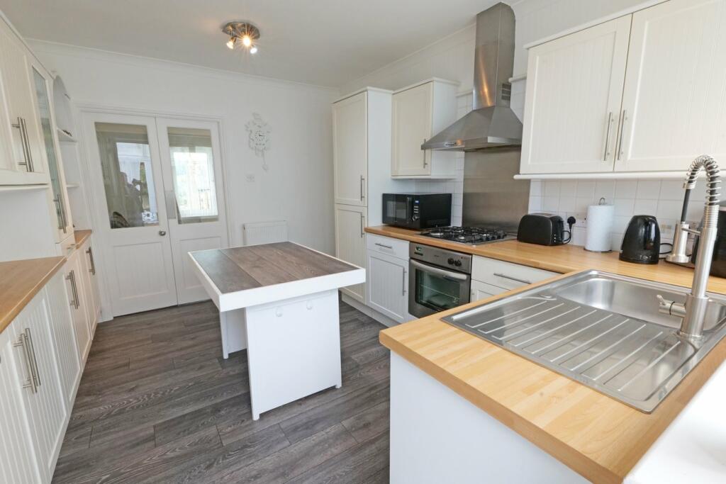 Additional property image - 51 Skipton Road, Foulridge, BB8