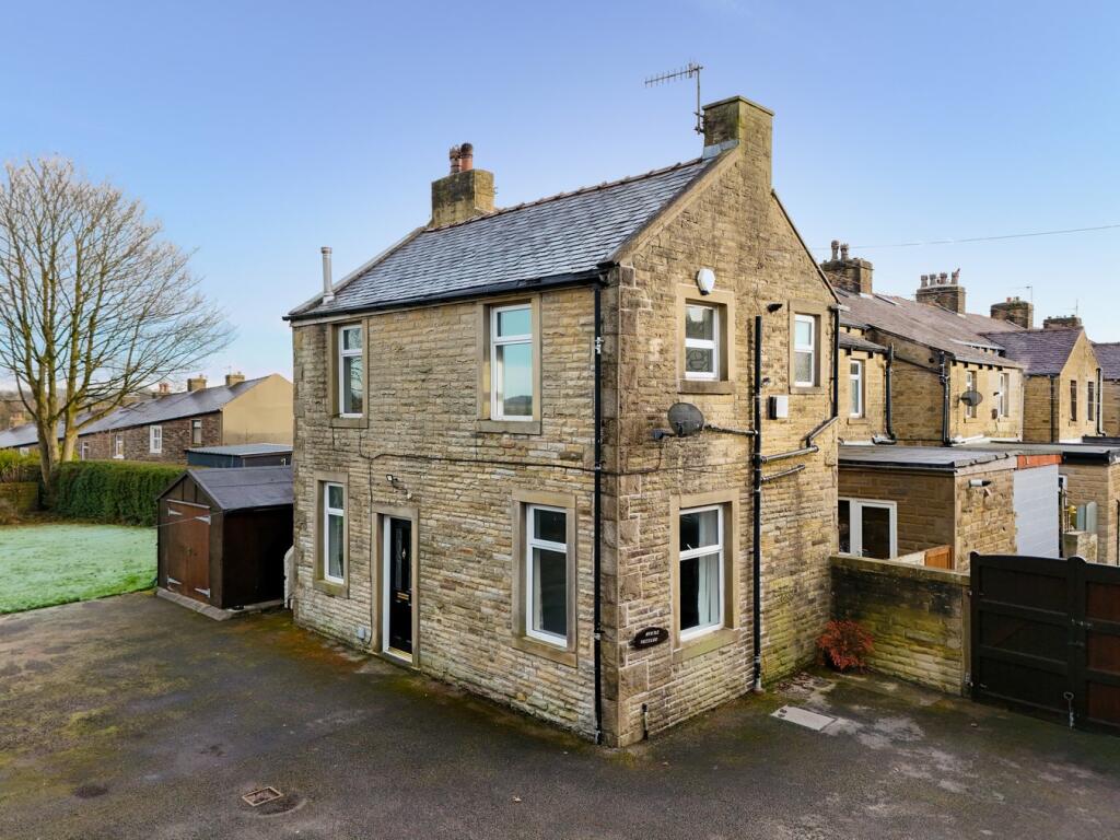 Additional property image - Gisburn Road, Barnoldswick, BB18
