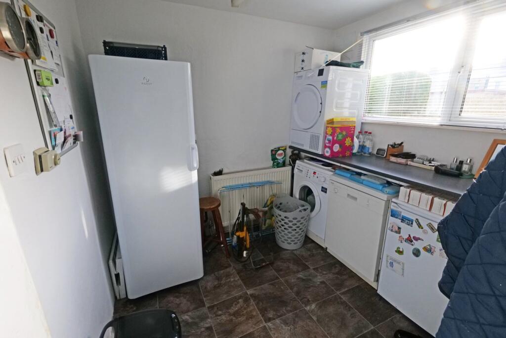 Additional property image - Knightsbridge Avenue, Colne, BB8