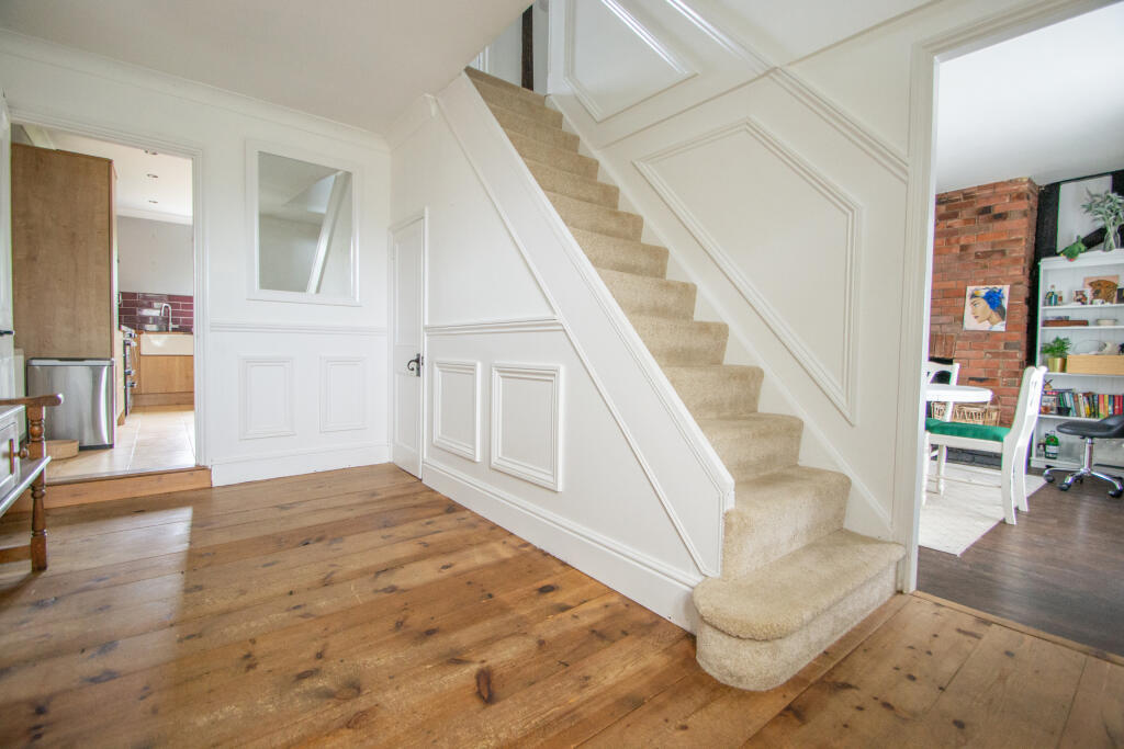 Additional property image - Hamlet Road, Haverhill