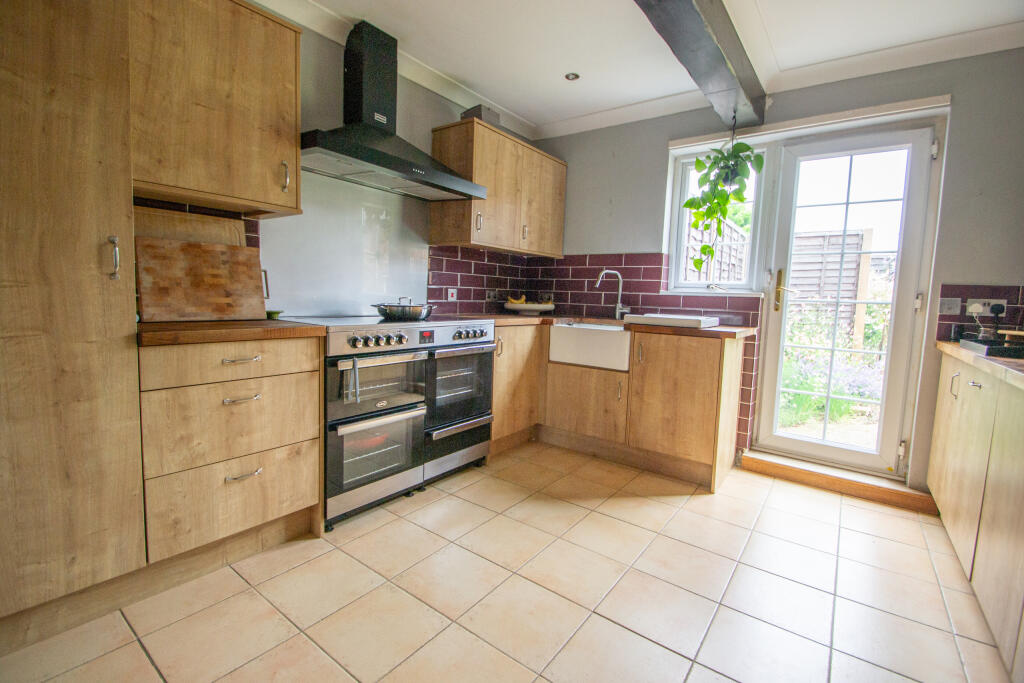 Additional property image - Hamlet Road, Haverhill