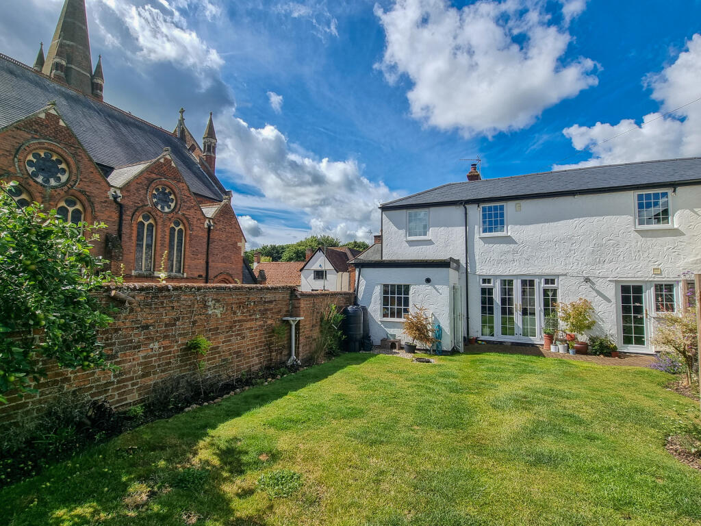 Additional property image - Hamlet Road, Haverhill