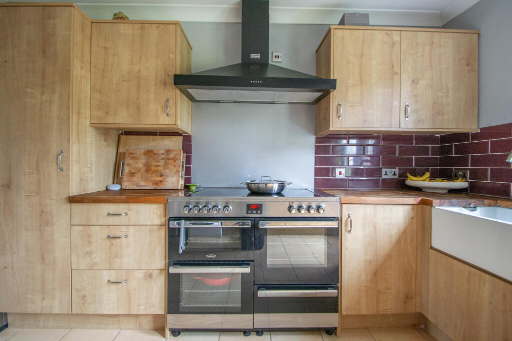 Additional property image - Hamlet Road, Haverhill