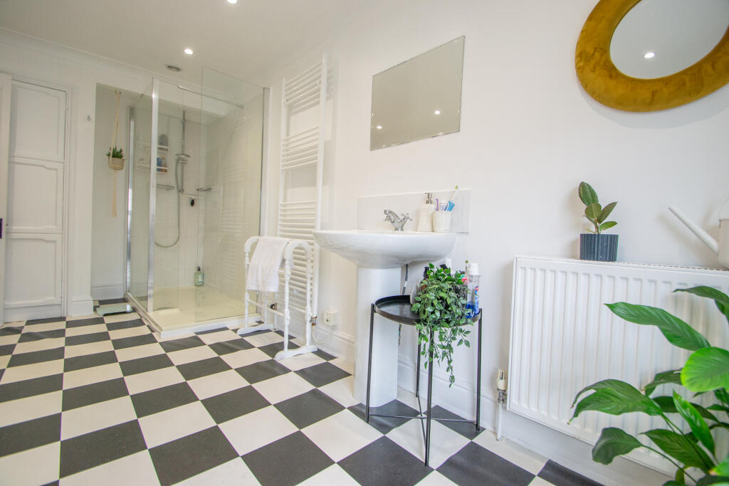 Additional property image - Hamlet Road, Haverhill