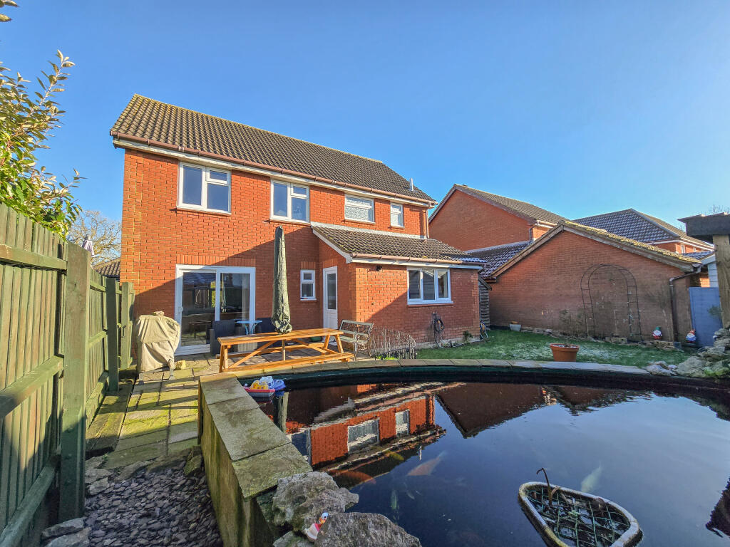 Additional property image - Raine Avenue, Haverhill, Suffolk, Haverhill