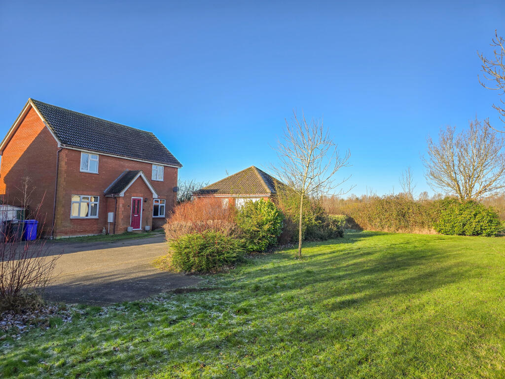 Additional property image - Raine Avenue, Haverhill, Suffolk, Haverhill