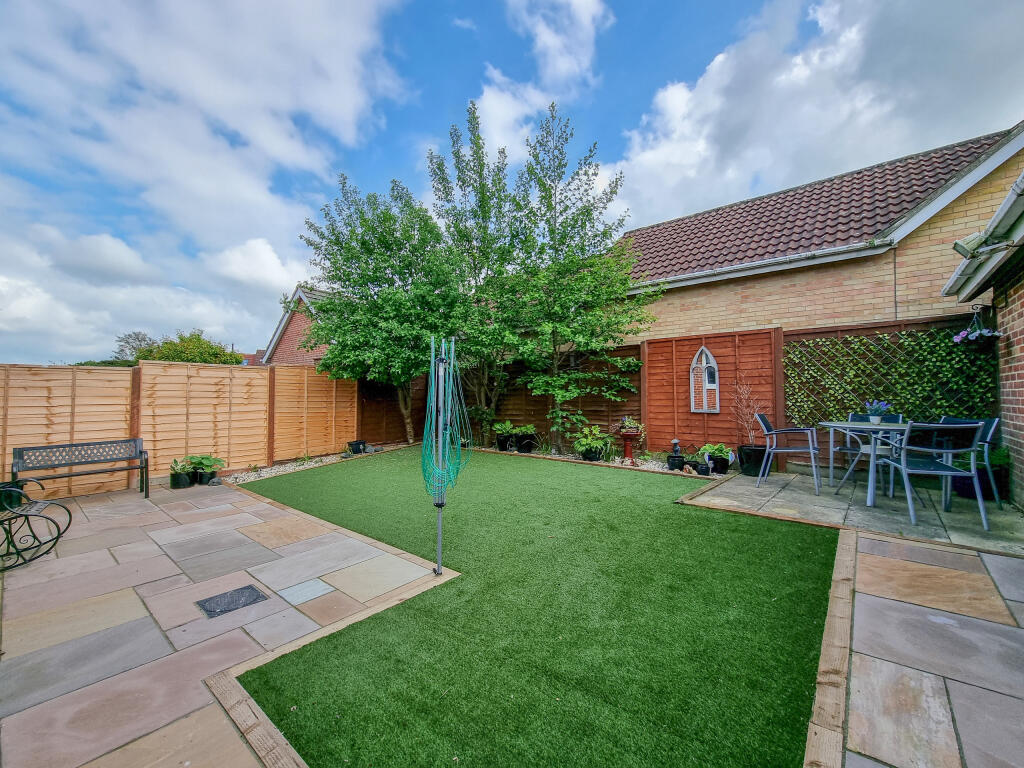 Additional property image - Horsham Close, Haverhill