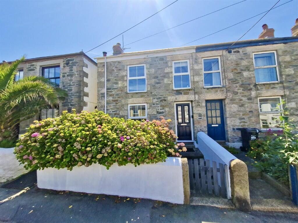 3 bedroom cottage for sale in Unity Road, Porthleven, TR13