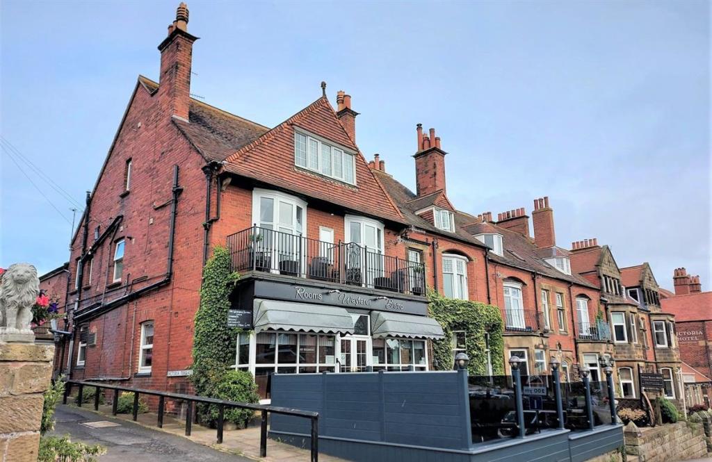 7 Bedroom Semi Detached House For Sale In The Wayfarer Station Road Robin Hoods Bay Whitby Yo22 7 Bedroom Semi Detached House For Sale In The Wayfarer Station Road Robin Hoods Bay Whitby Yo22