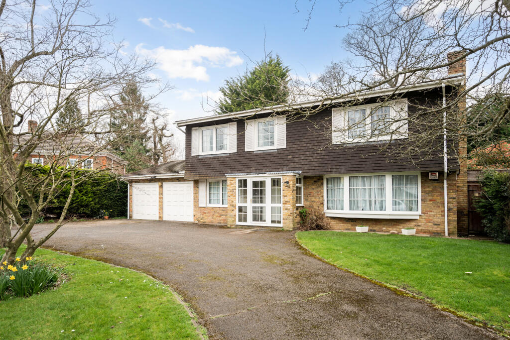 4 bedroom detached house for sale in St. Huberts Close, Gerrards Cross, SL9
