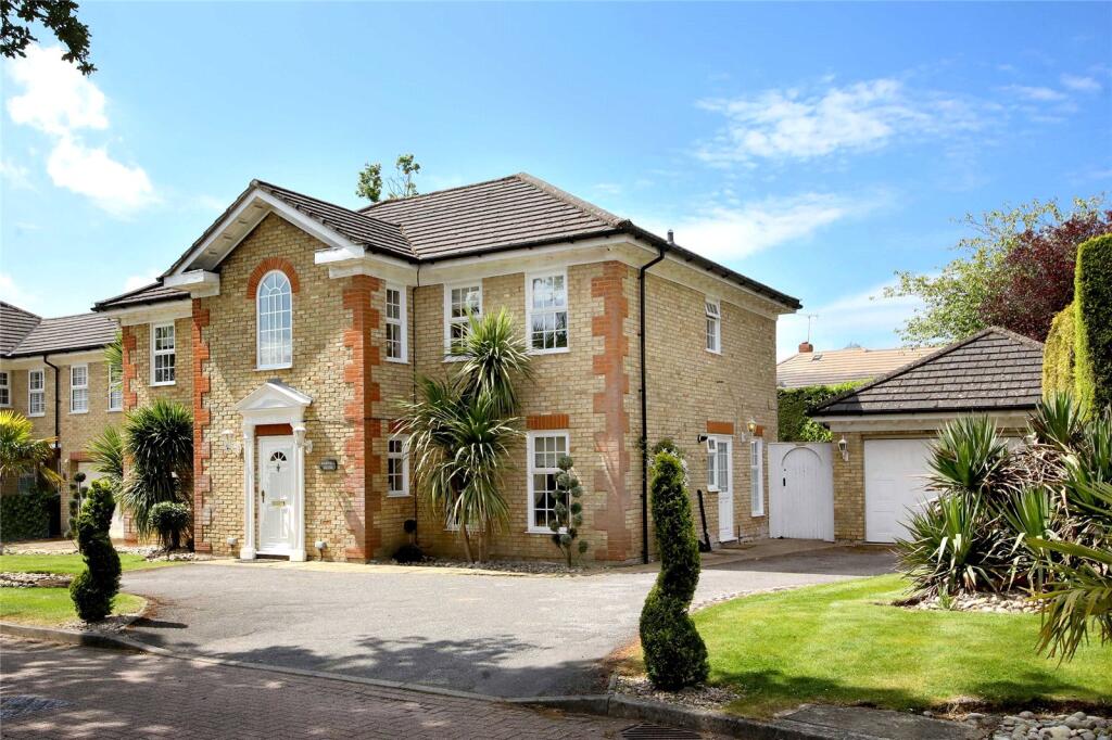 Main image of property: Elmwood Park, Gerrards Cross, SL9