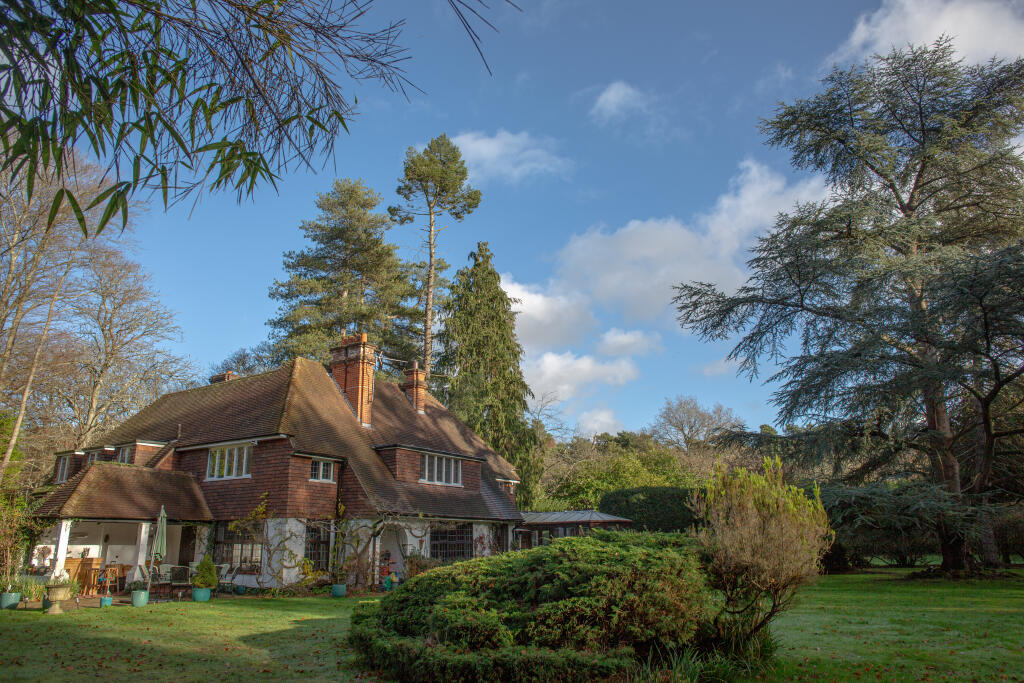 Main image of property: Collinswood Road, Farnham Common, SL2