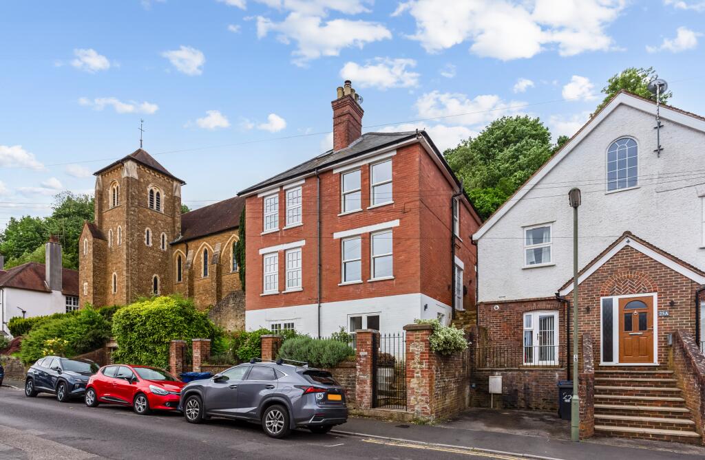 4 bedroom semidetached house for sale in Croft Road, Godalming, GU7