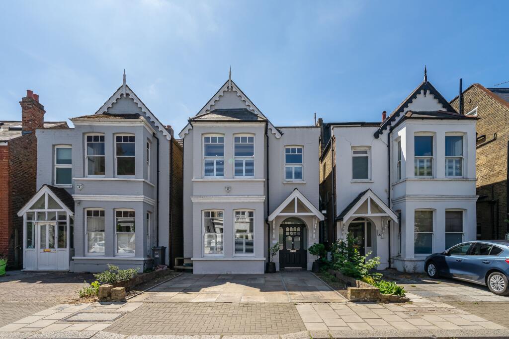 Main image of property: Wellesley Road, London, W4