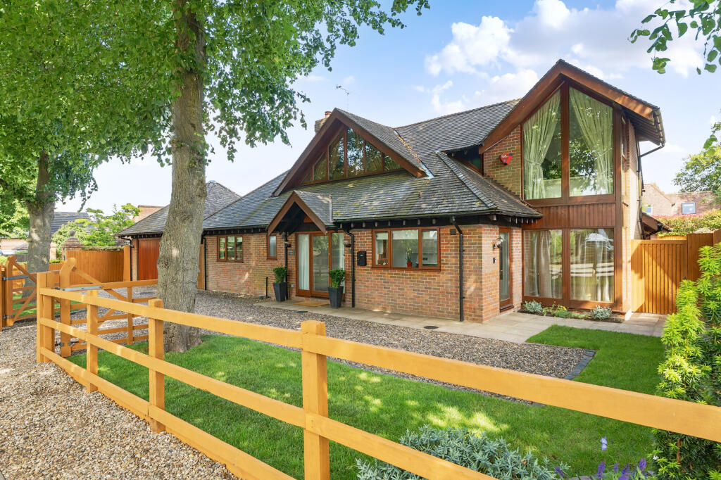 Main image of property: New Road, Stokenchurch, HP14
