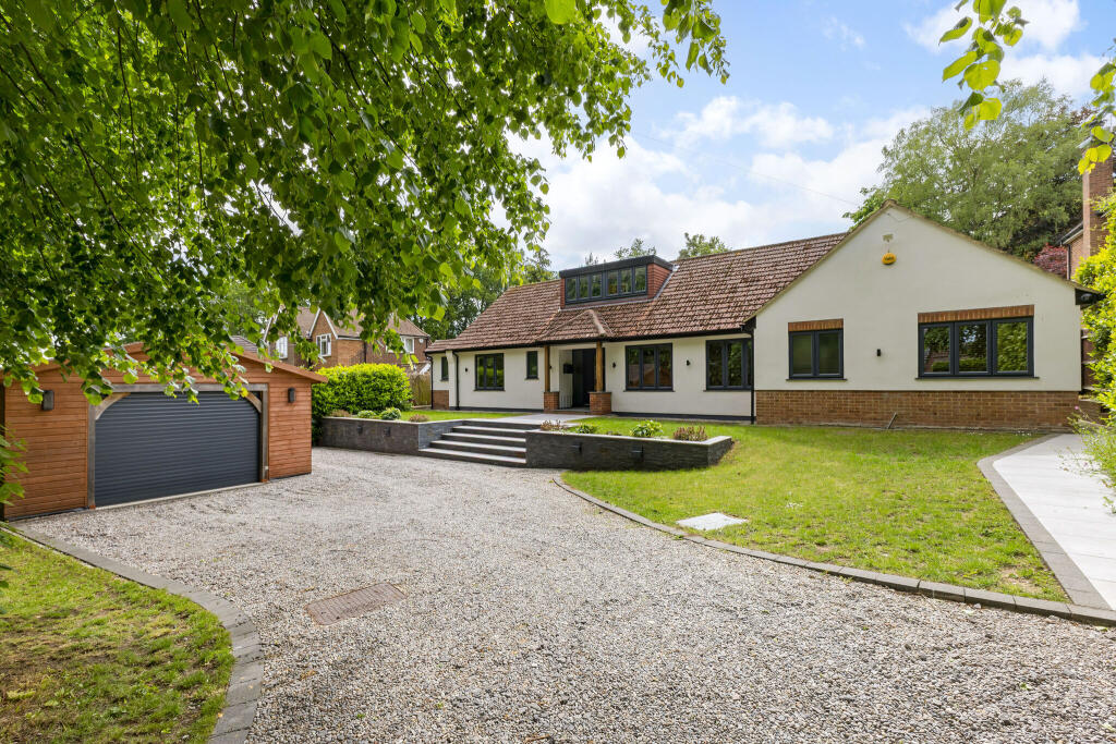 Main image of property: New Road, Little Kingshill, Great Missenden, HP16