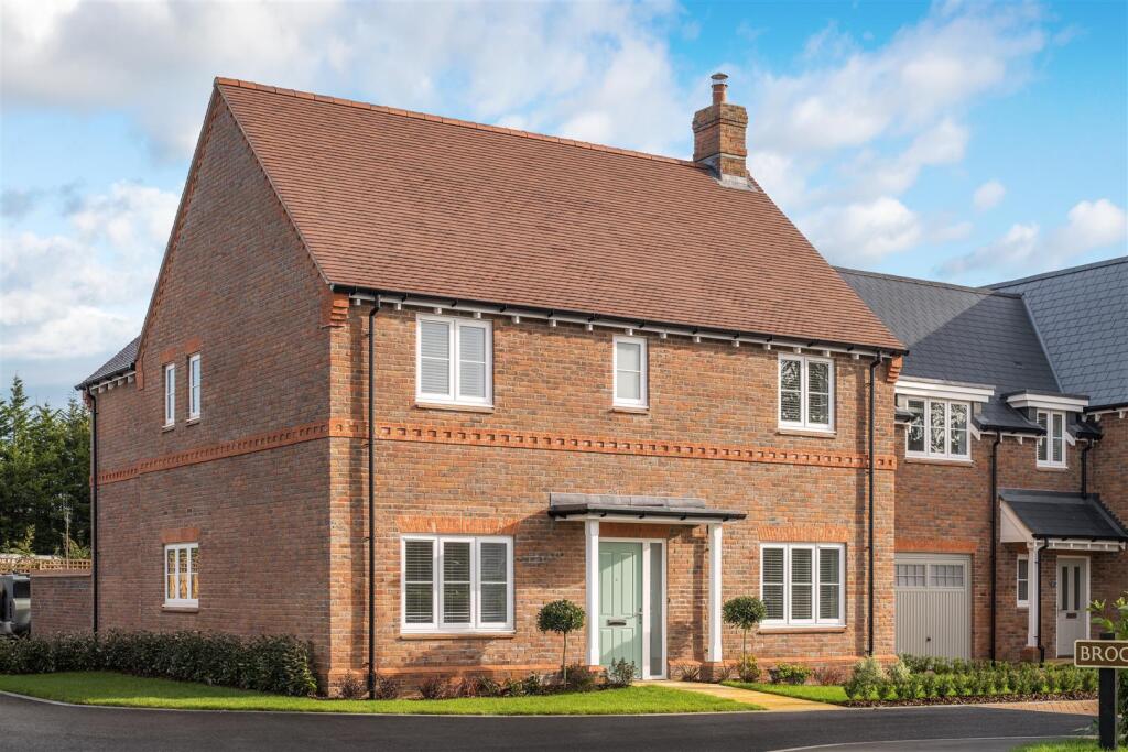 Main image of property: New Road, Aylesbury, HP17