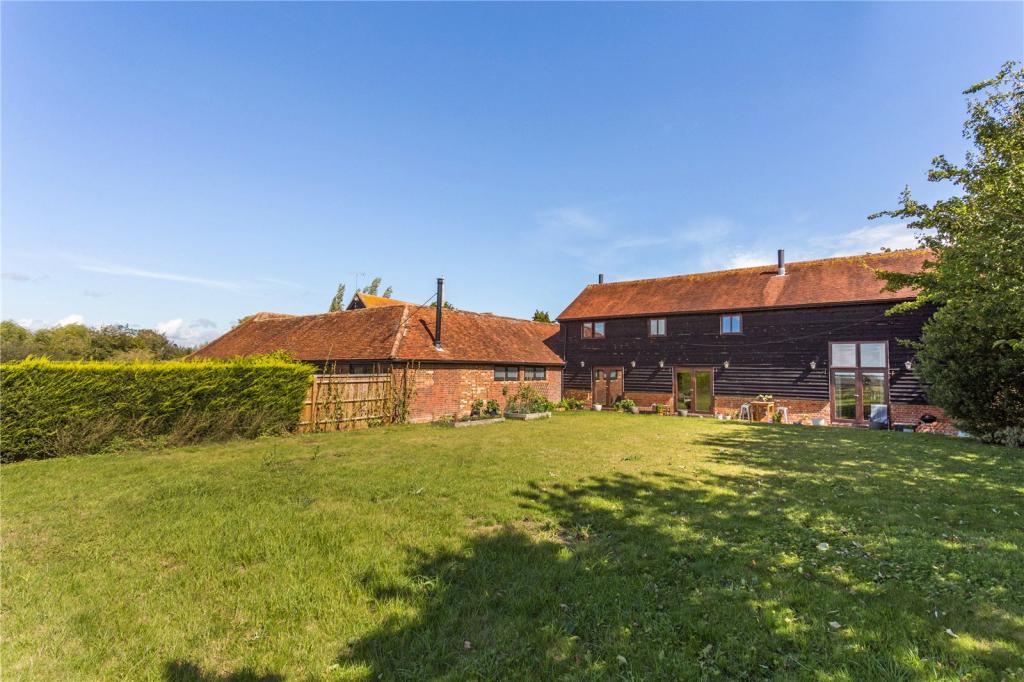 4 bedroom semidetached house for sale in Upper Manor Farm, Ilmer