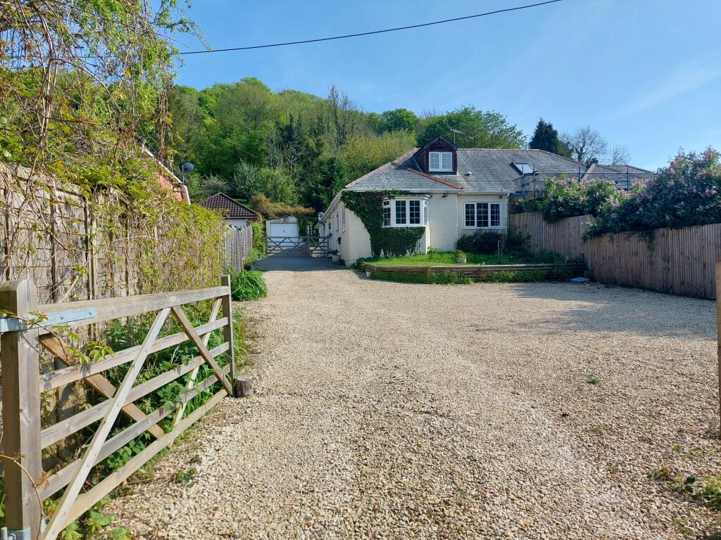 3 bedroom semidetached house for sale in Perks Lane, Prestwood, HP16