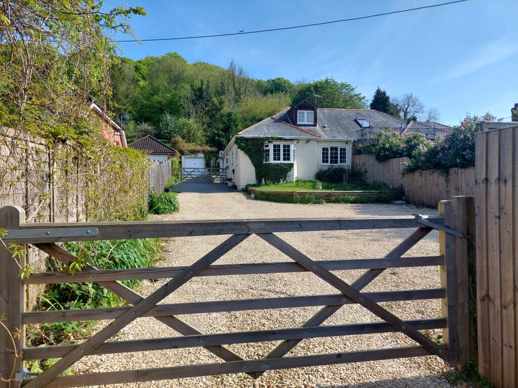 3 bedroom semidetached house for sale in Perks Lane, Prestwood, HP16