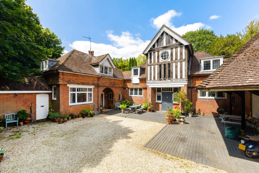 Main image of property: Rodgate Lane, HASLEMERE, GU27