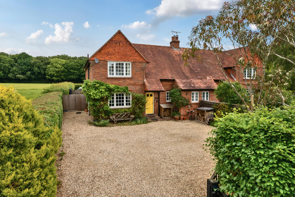 Main image of property: Port Hill, Henley-On-Thames, RG9