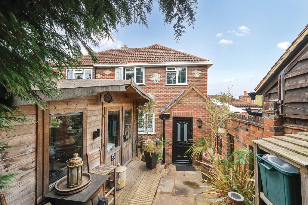 Main image of property: Purley Rise, Reading, RG8