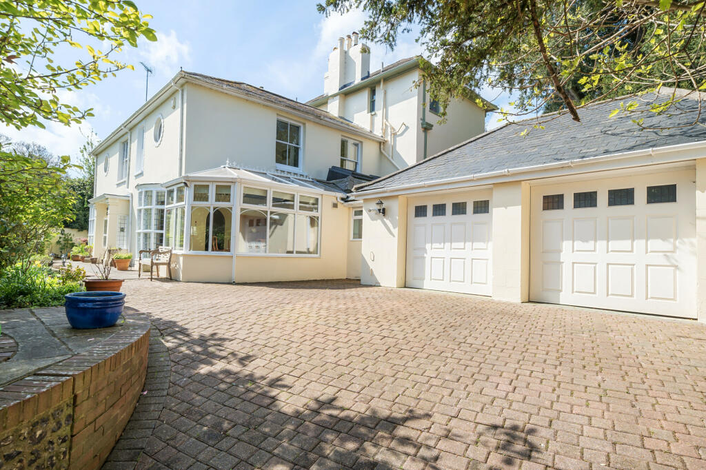 Additional property image - High Street, Steyning, BN44