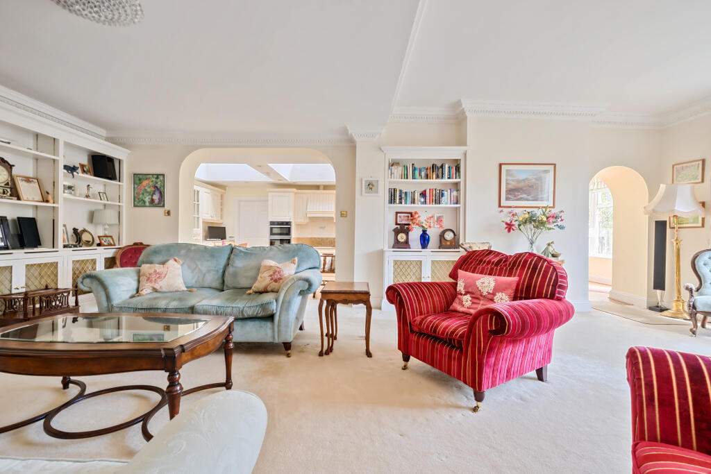 Additional property image - High Street, Steyning, BN44