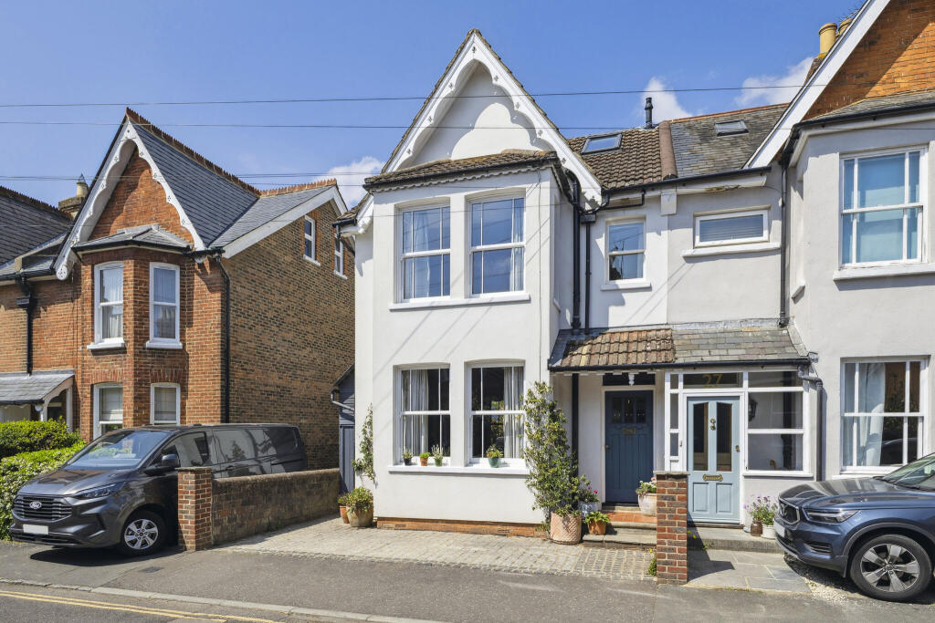 Main image of property: Arthur Road, Horsham, RH13