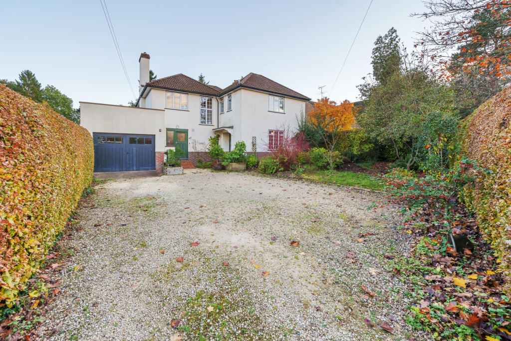 5 bedroom house for sale in Close, Liphook, GU30