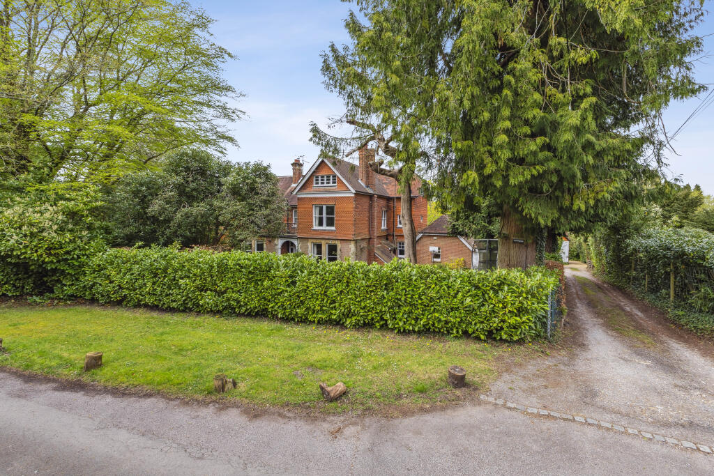 Main image of property: Malvern Road, LISS, GU33