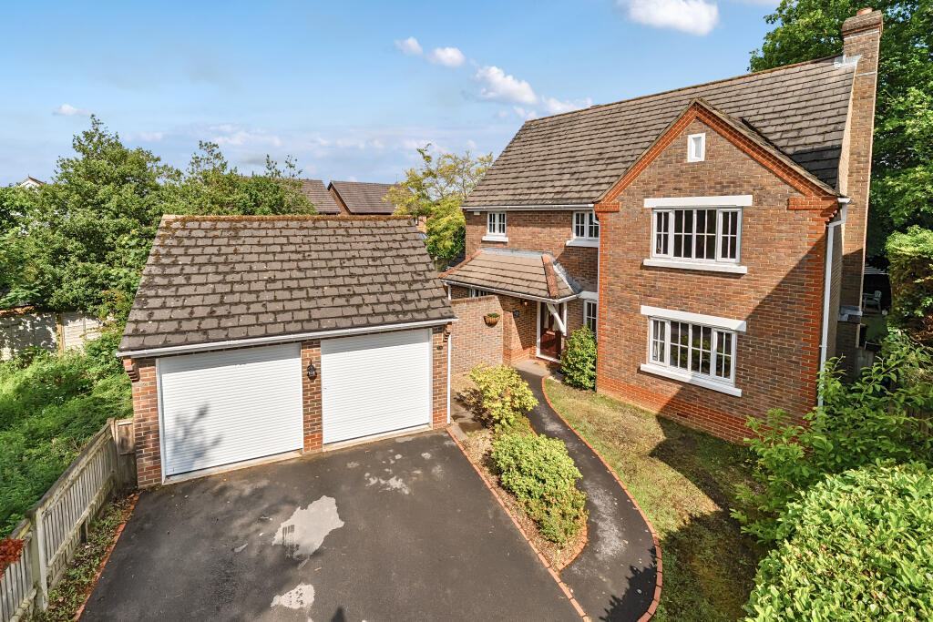 Main image of property: Azalea Avenue, Lindford, GU35