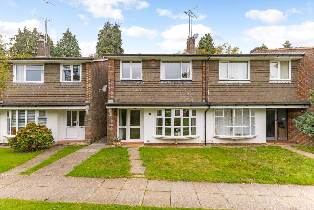 Main image of property: Court Close, LIPHOOK, GU30