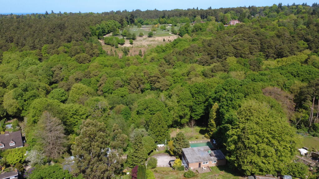 Main image of property: Glen Road, Grayshott, GU26