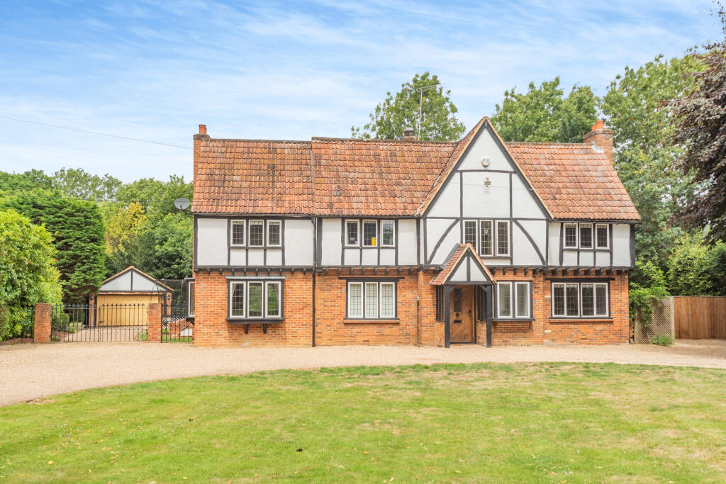 Main image of property: Hawthorn Hill, Warfield, RG42