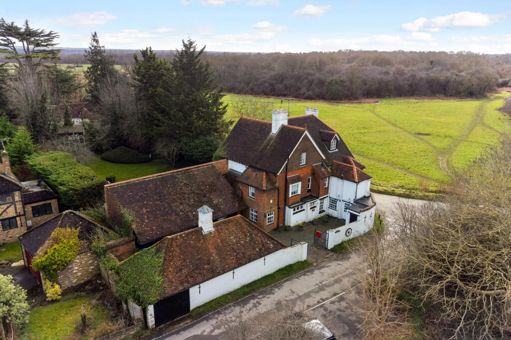 Main image of property: Moorlands Drive, Pinkneys Green, SL6