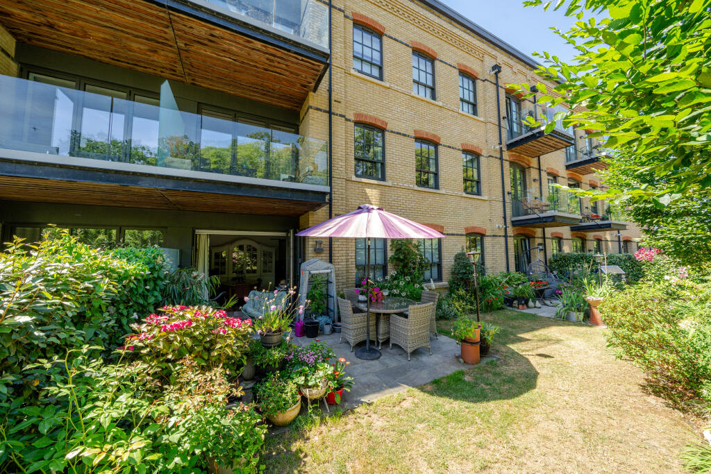 Main image of property: Glen Island, Taplow, SL6