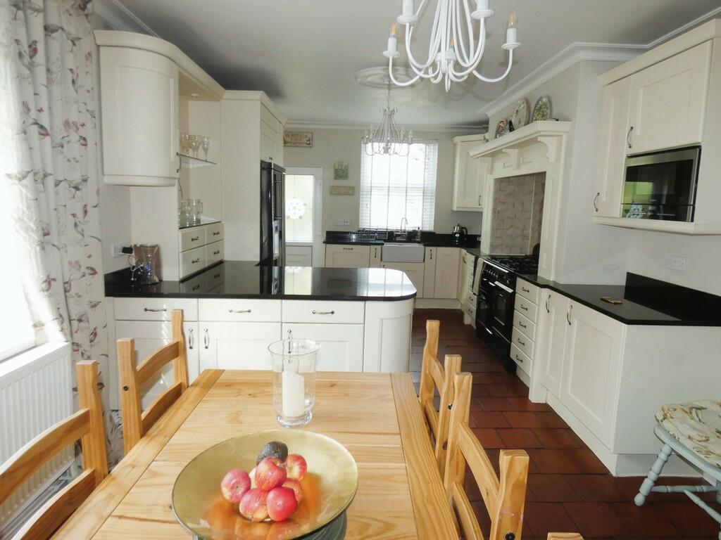 Additional property image - Victoria Road, Tamworth