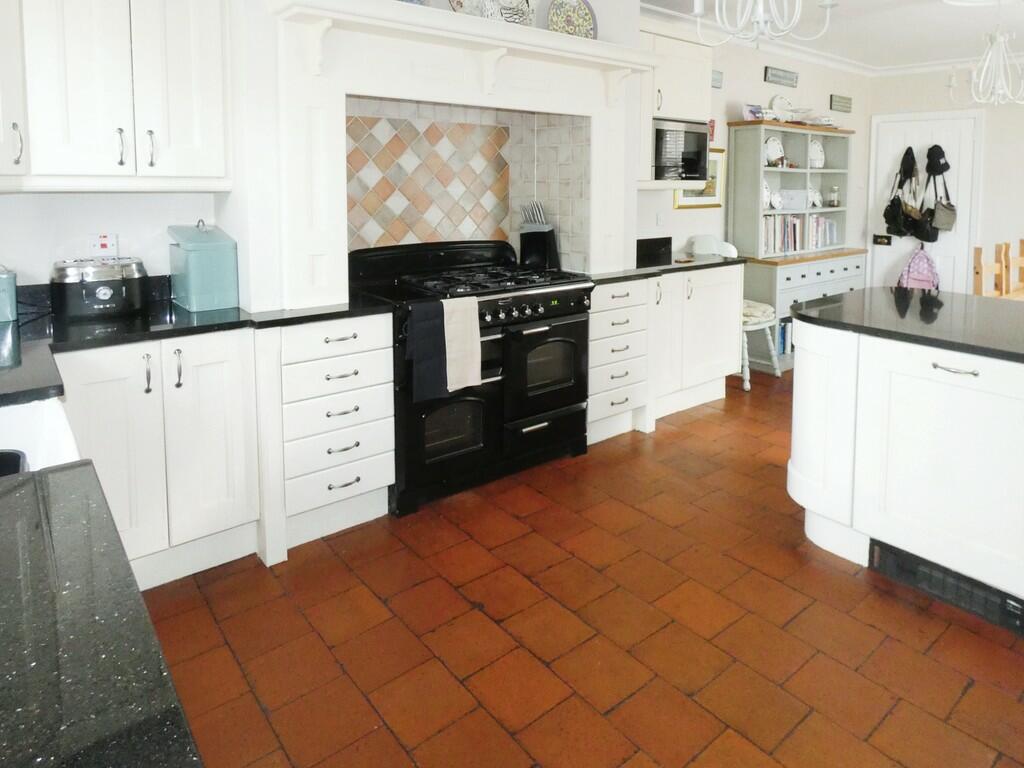 Additional property image - Victoria Road, Tamworth