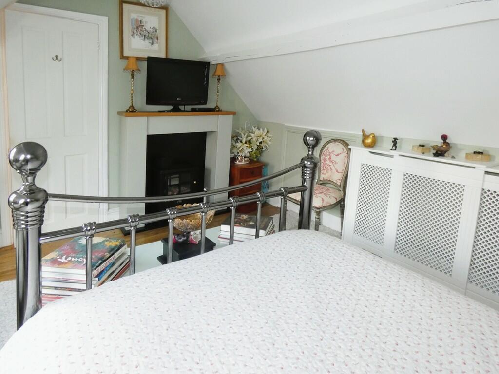 Additional property image - Victoria Road, Tamworth