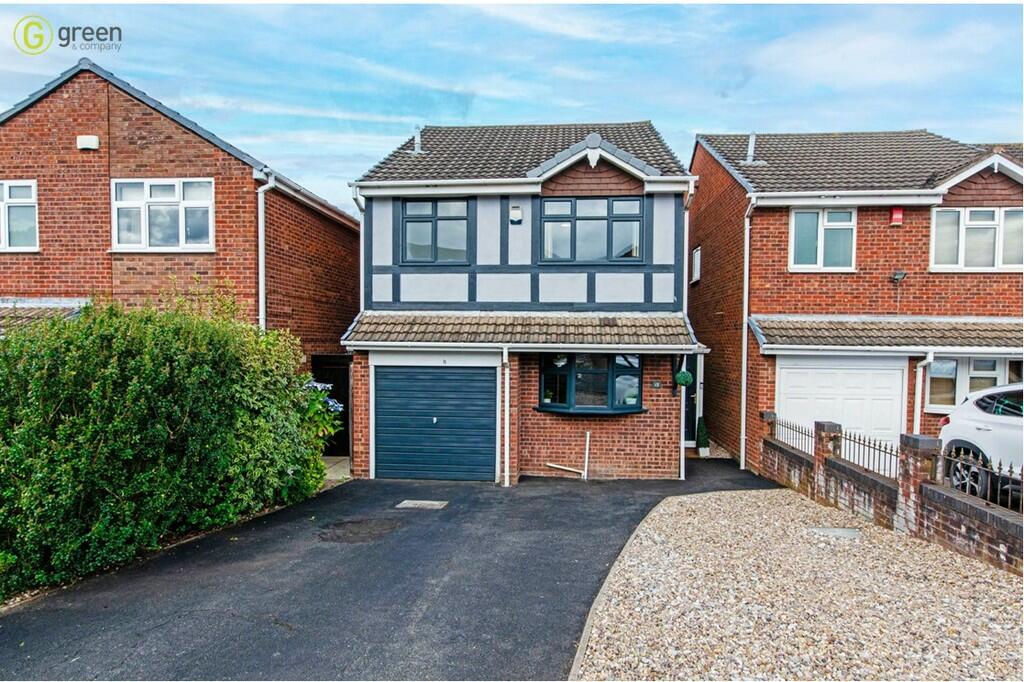 3 bedroom detached house for sale in Hadrians Close, Two Gates, B77